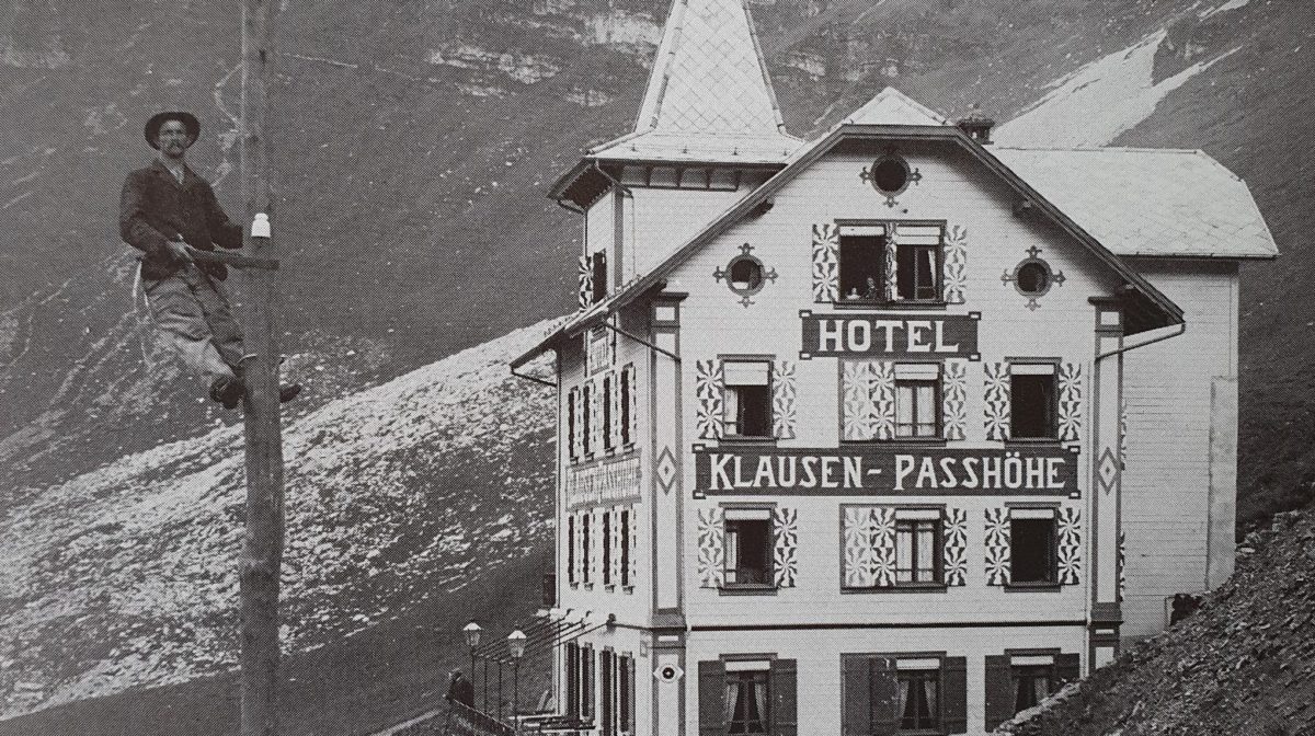 Hotel 1903, Bau der Telegrafenleitung